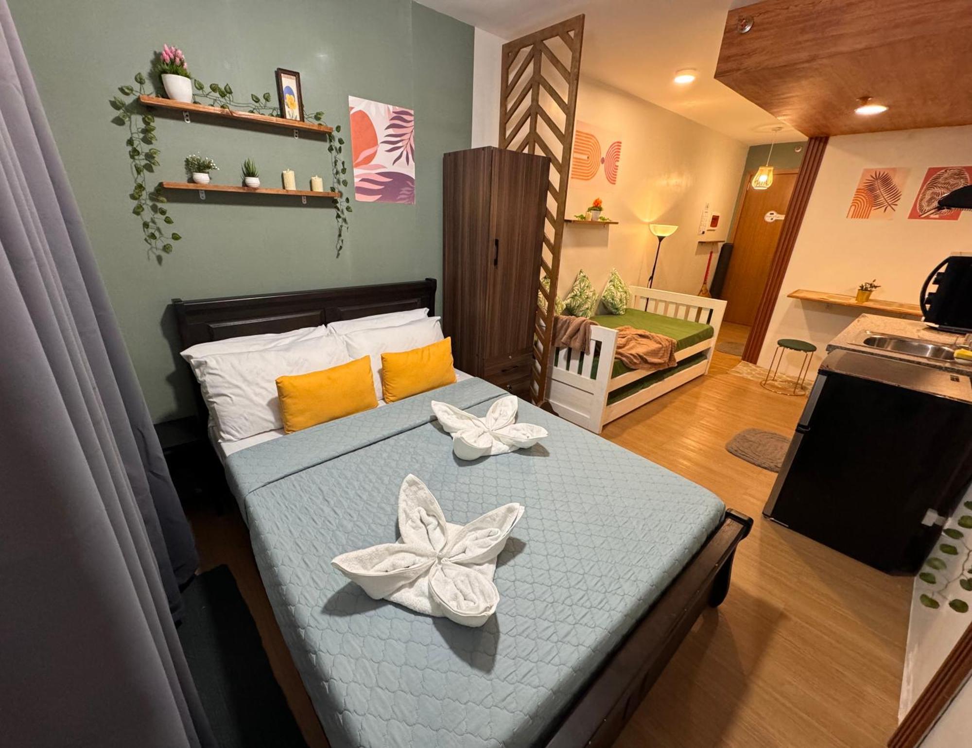 Cozyvilla At Pine Suites Tagaytay 2Br Or Studio With Free Parking Studio Offsite 2Br And Deluxe Studio Basement タガイタイ エクステリア 写真