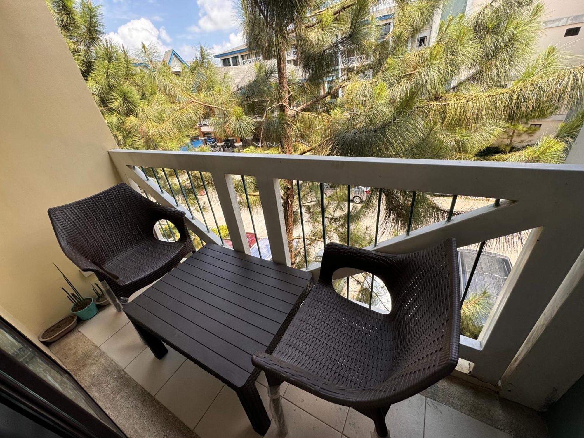 Cozyvilla At Pine Suites Tagaytay 2Br Or Studio With Free Parking Studio Offsite 2Br And Deluxe Studio Basement タガイタイ エクステリア 写真