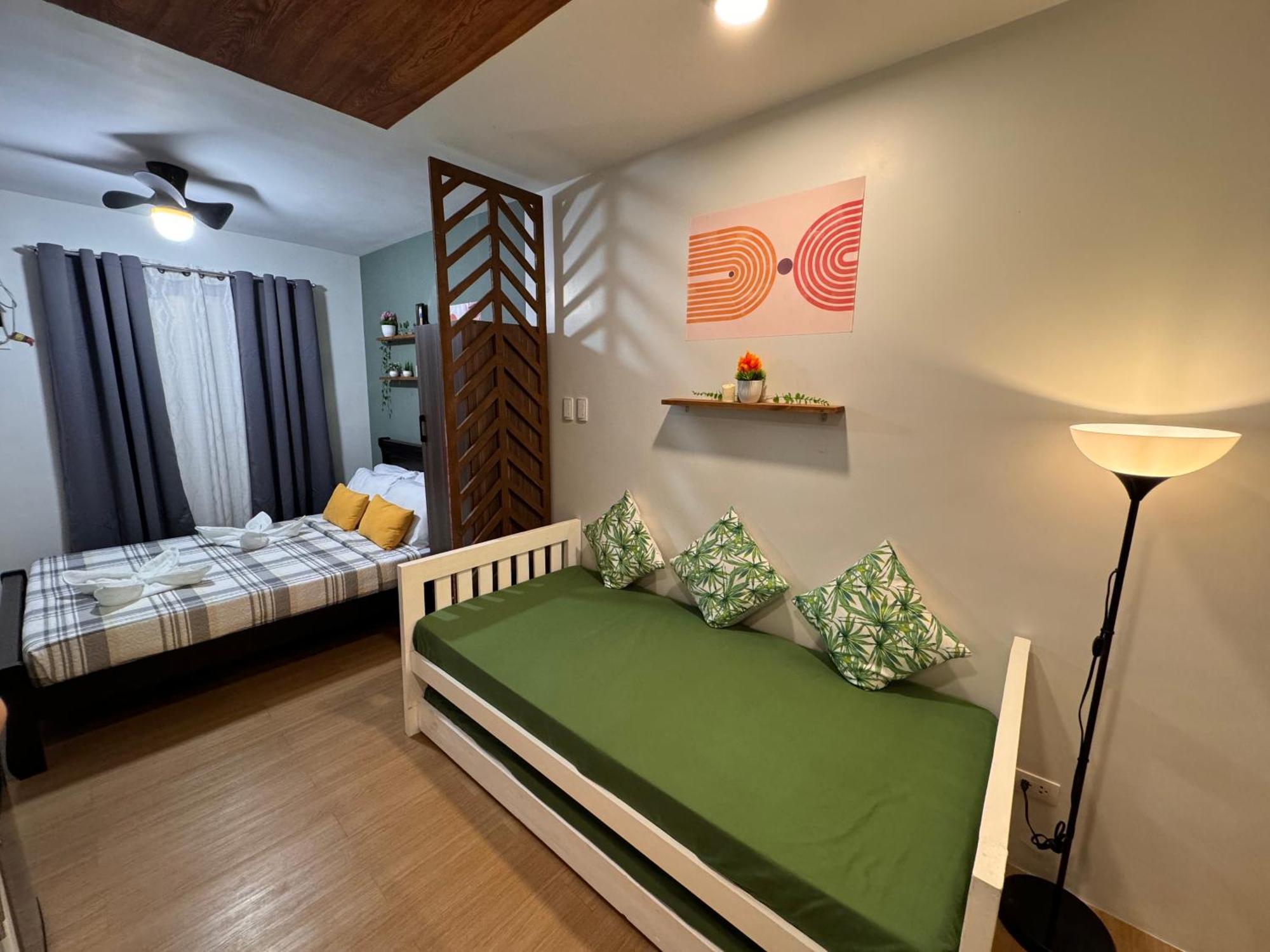 Cozyvilla At Pine Suites Tagaytay 2Br Or Studio With Free Parking Studio Offsite 2Br And Deluxe Studio Basement タガイタイ エクステリア 写真